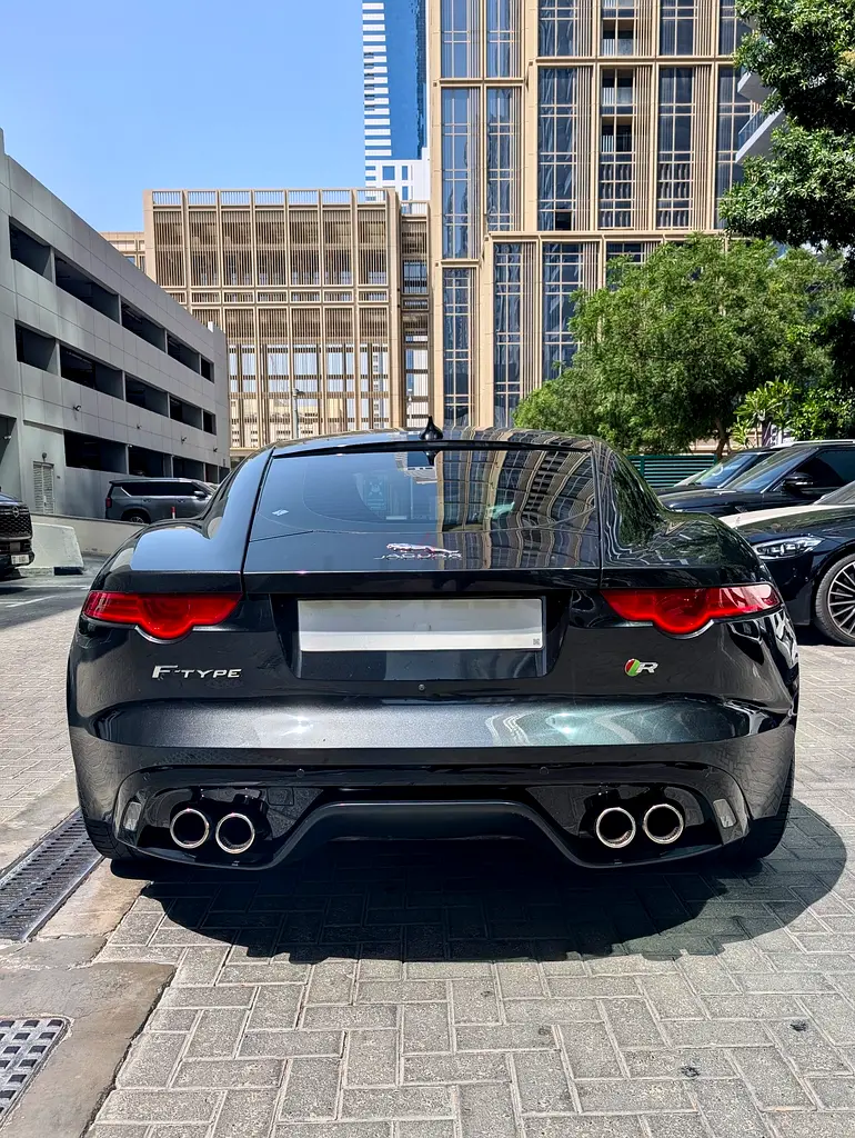 Jaguar F-Type 2015 V8 R-Dynamic Great Condition. - Image 6