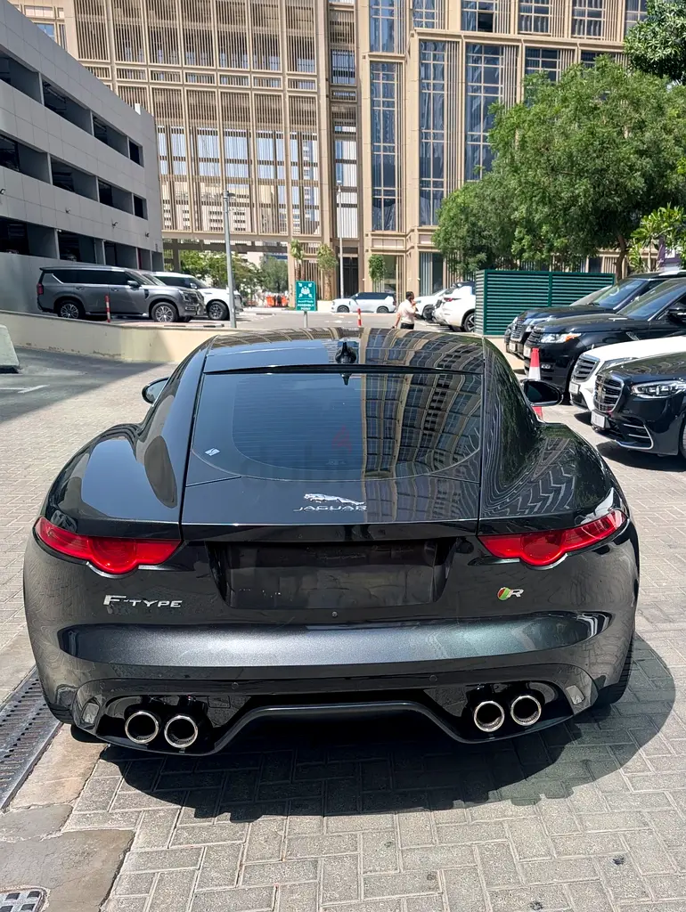 Jaguar F-Type 2015 V8 R-Dynamic Great Condition. - Image 7