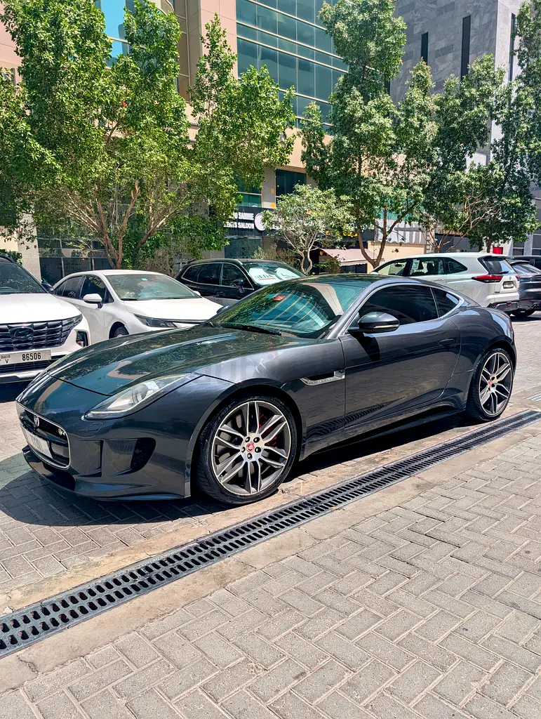 Jaguar F-Type 2015 V8 R-Dynamic Great Condition. - Image 8
