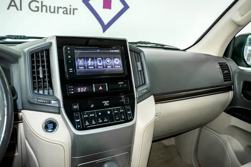 1 YR WARRANTY | GCC | 4.0L | AED 2,800 PM - Image 12