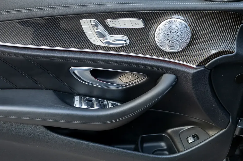 Mercedes-Benz E63S AMG 4MATIC+ 2018 Korean Specs | Warranty | Flexible D.P. - Image 10