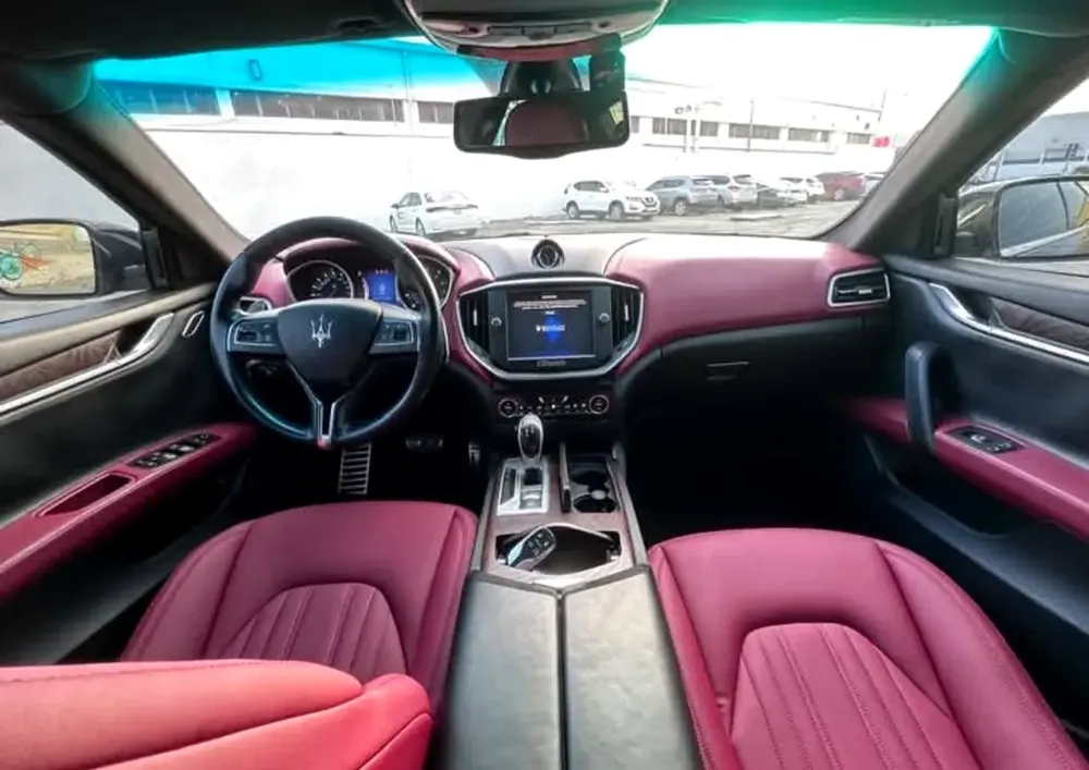 Maserati Ghibli S 2014 | GCC Specs | 2 keys No accident - Image 7
