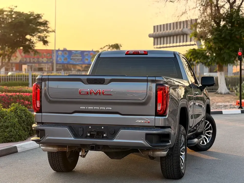GMC Sierra AT4 2022 GCC Specs—Original paint—full service history - Image 12