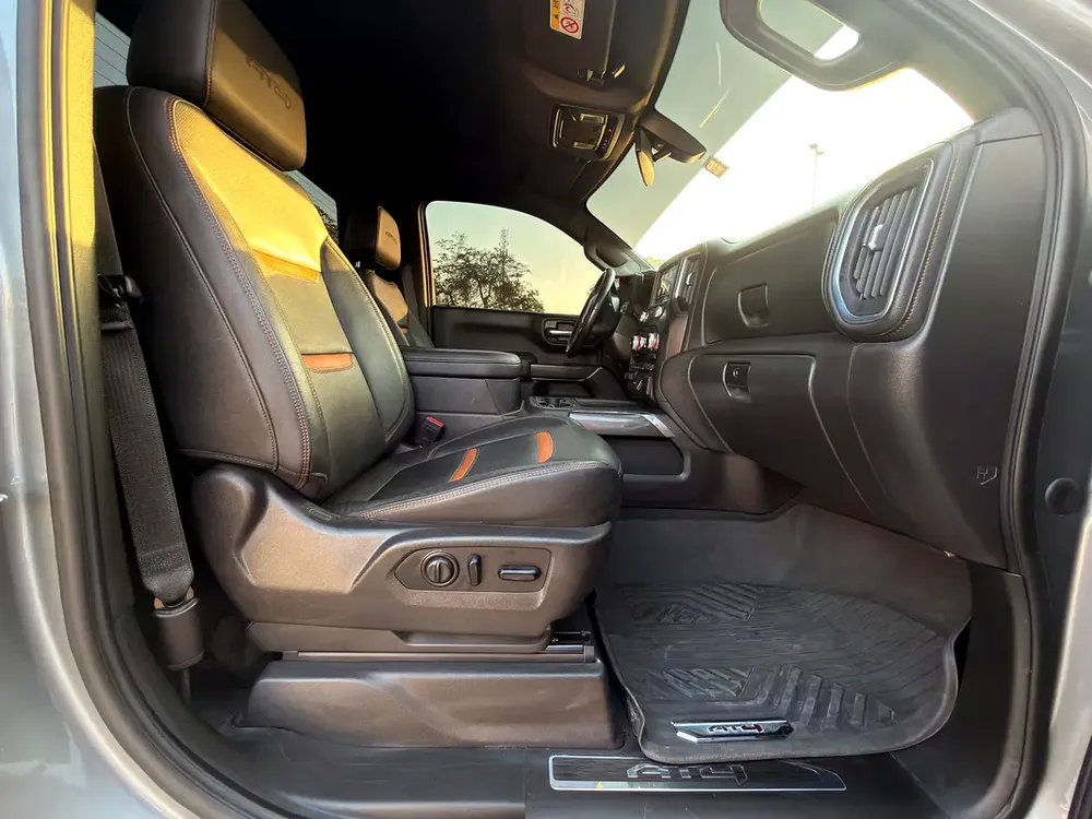 GMC Sierra AT4 2022 GCC Specs—Original paint—full service history - Image 16