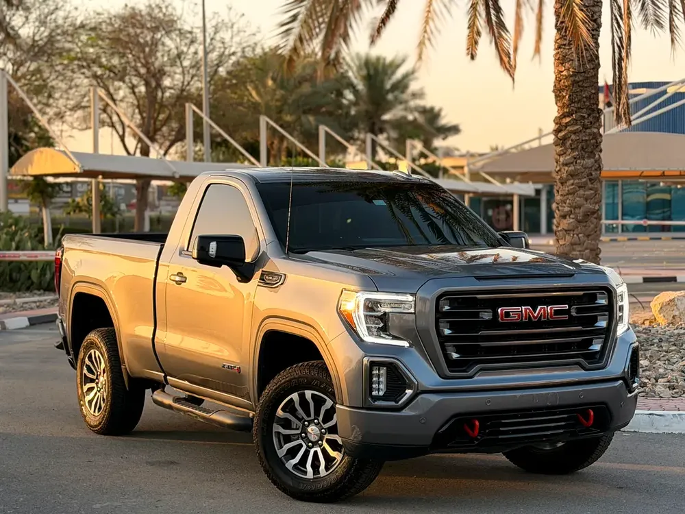 GMC Sierra AT4 2022 GCC Specs—Original paint—full service history - Image 4