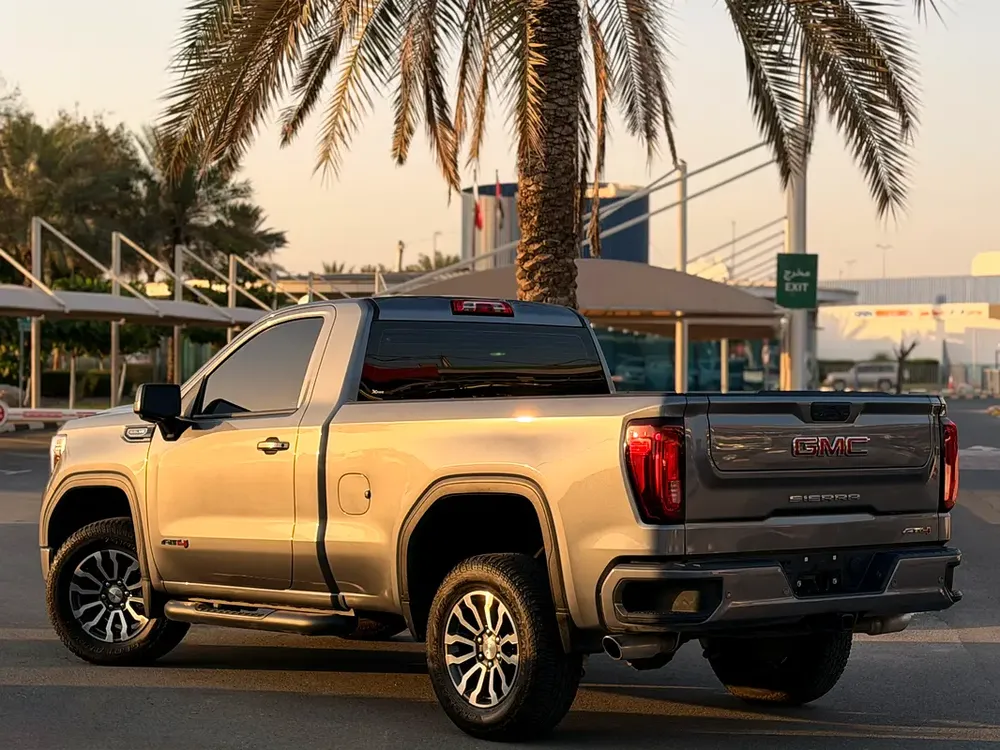 GMC Sierra AT4 2022 GCC Specs—Original paint—full service history - Image 7