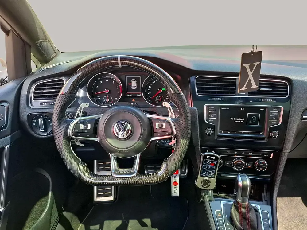 AED 843/month | 2017 Volkswagen Golf GTI | GCC Specs | Ref#470980 - Image 10
