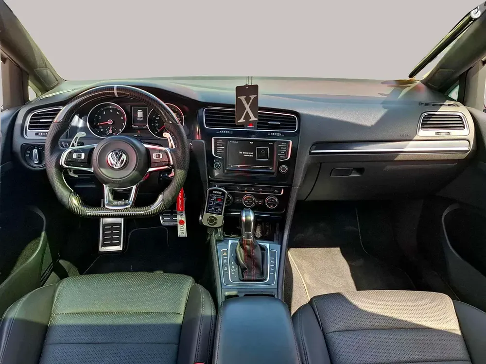 AED 843/month | 2017 Volkswagen Golf GTI | GCC Specs | Ref#470980 - Image 9
