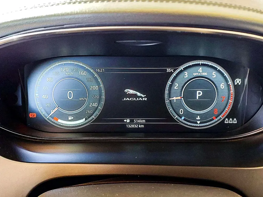 AED 646/month | 2020 Jaguar E-Pace P200 AWD | GCC Specs | Ref#465389 - Image 16