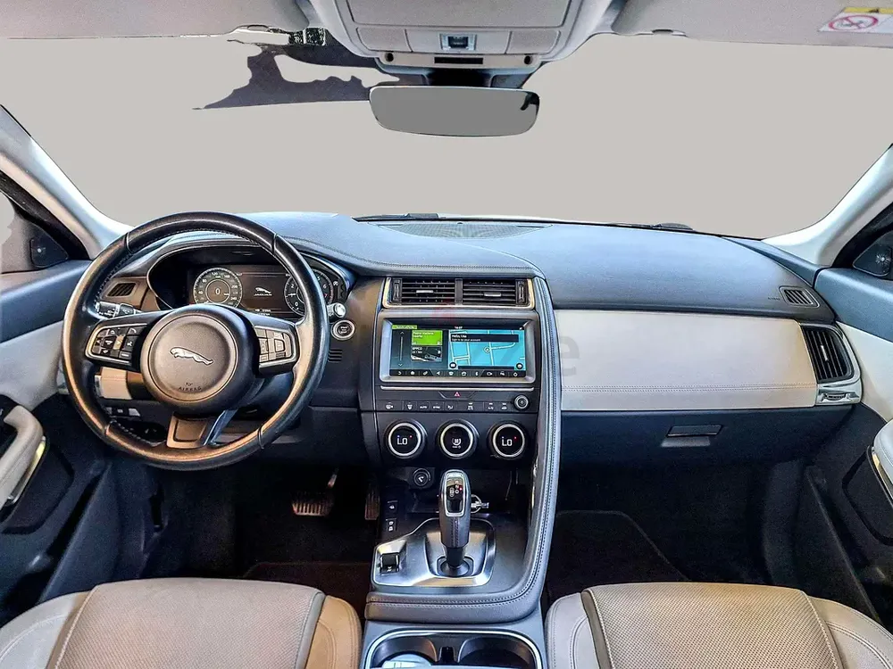 AED 646/month | 2020 Jaguar E-Pace P200 AWD | GCC Specs | Ref#465389 - Image 9