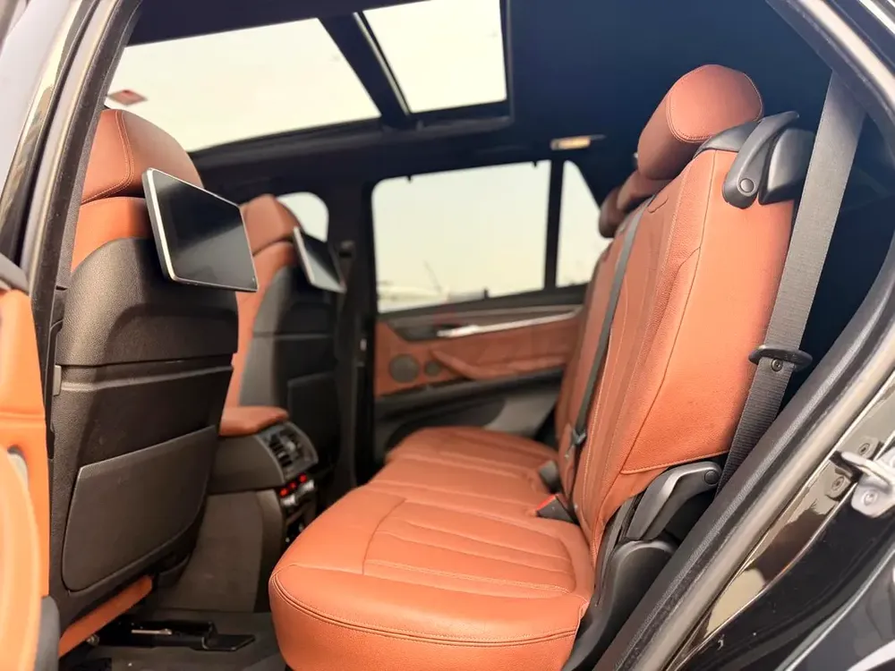 BMW X5 xDrive50i M  -7 seater Sport -Accident free - Image 8