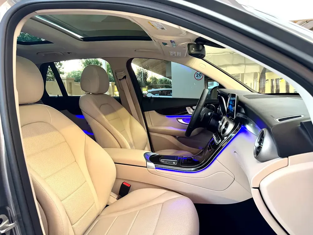 Mercedes-Benz GLC 300 - Image 9