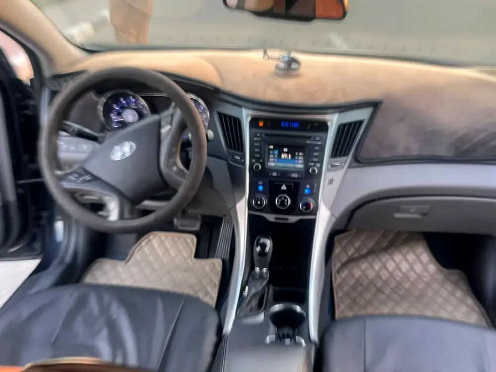 2014 Hyundai Sonata Eco - American Specs - Excellent Condition - Image 12