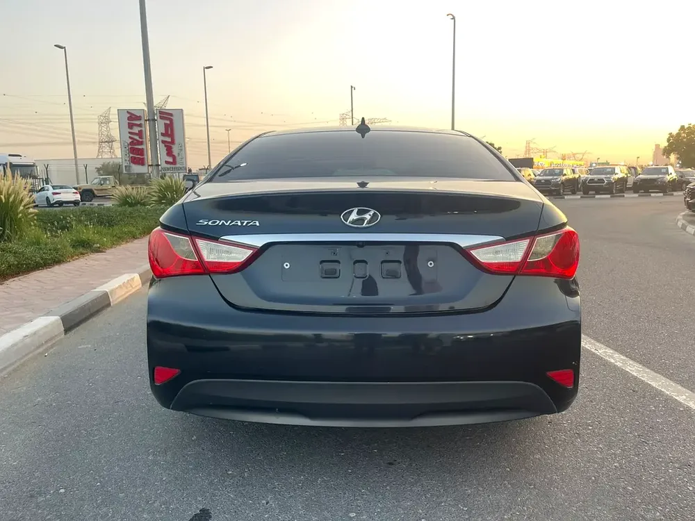 2014 Hyundai Sonata Eco - American Specs - Excellent Condition - Image 5