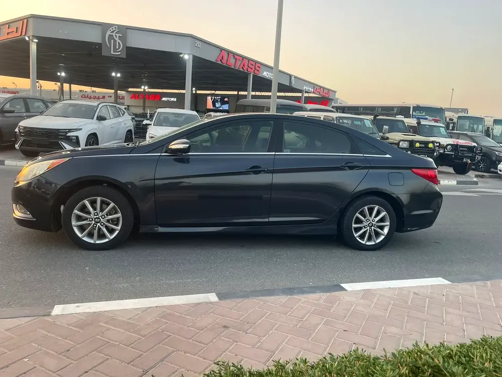 2014 Hyundai Sonata Eco - American Specs - Excellent Condition - Image 7