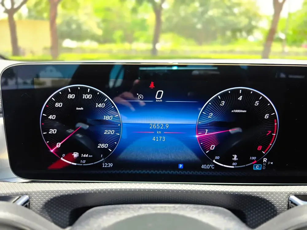 Mercedes A 200 AMG Premium Plus - GCC - Low Km- Under Mercedes Warranty  Service pack | 360 Cam - Image 15