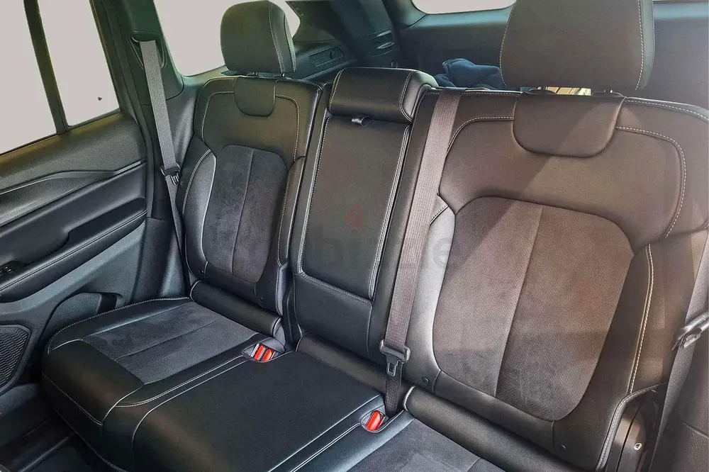AED 2573/month | 2024 Jeep Grand Cherokee  | GCC Specs | Ref#440532 - Image 12