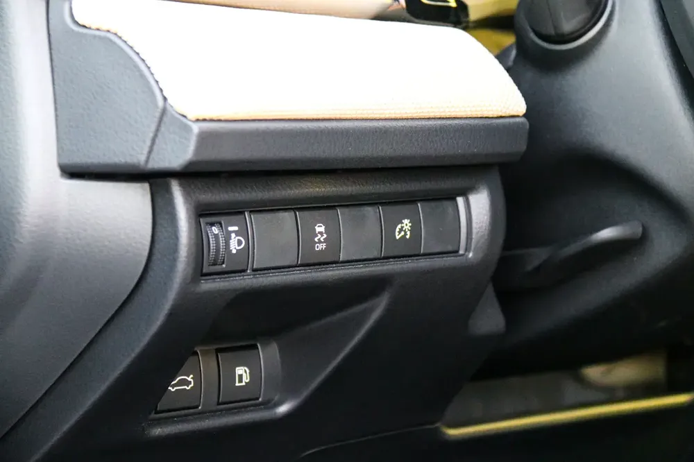 CAMRY HYBRID N GRADE ENTRY 2026 - For Export - Image 9