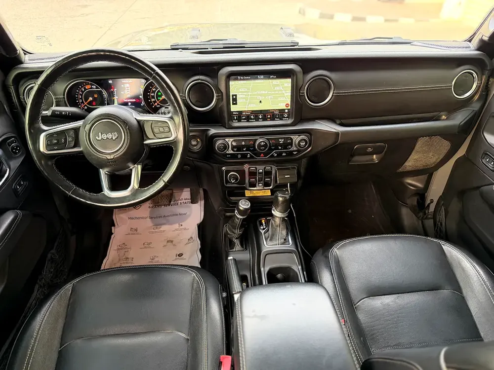 GCC SAHARA 2023 low mileage full service by agent - Image 10