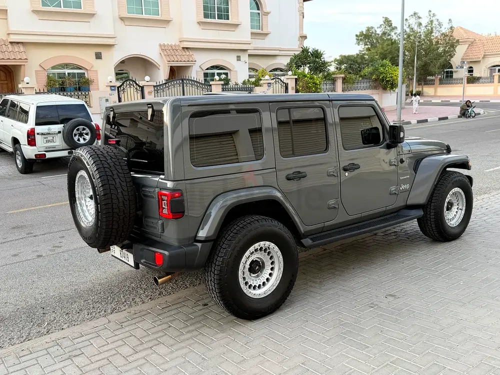 GCC SAHARA 2023 low mileage full service by agent - Image 15