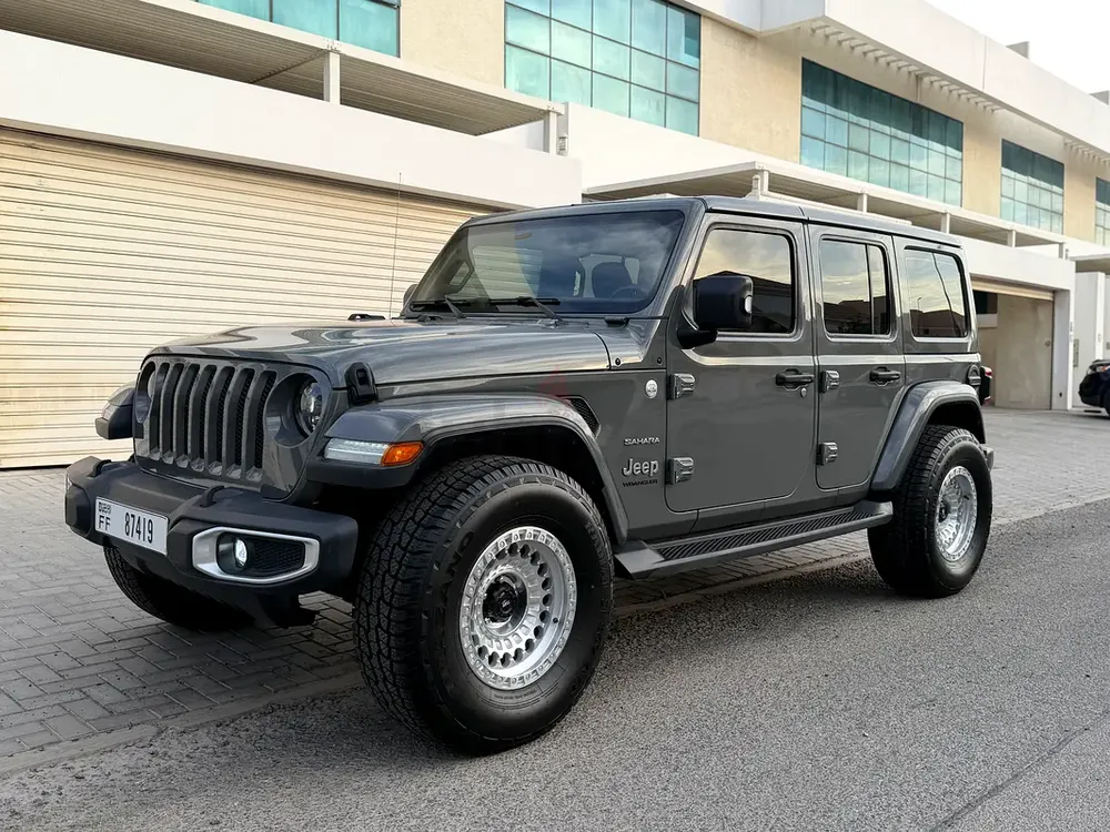 GCC SAHARA 2023 low mileage full service by agent - Image 18