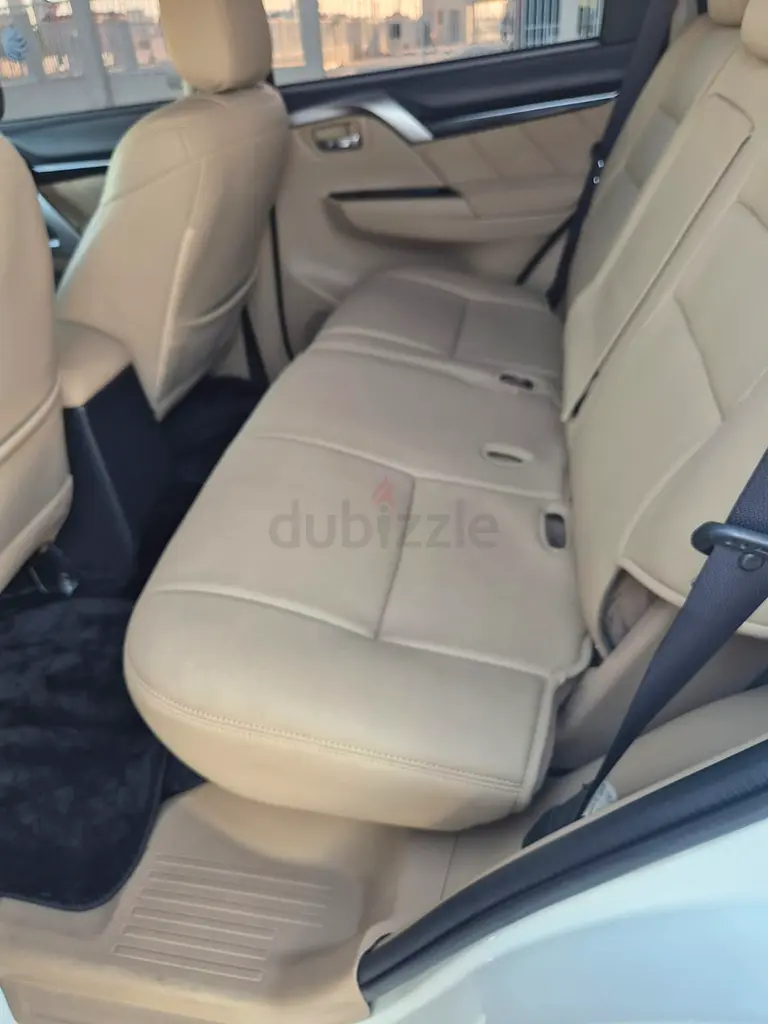 Mitsubishi Montero sport 2016 - Image 5