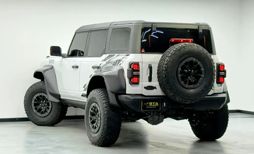 2023 Ford Bronco Raptor, 2029 Ford Warranty + Service Pack, Excellent Condition, GCC - Image 6