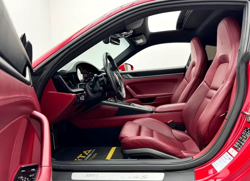 2020 Porsche 911 Carrera 4S, June/2026 Porsche Warranty, Porsche Service History, GCC - Image 10