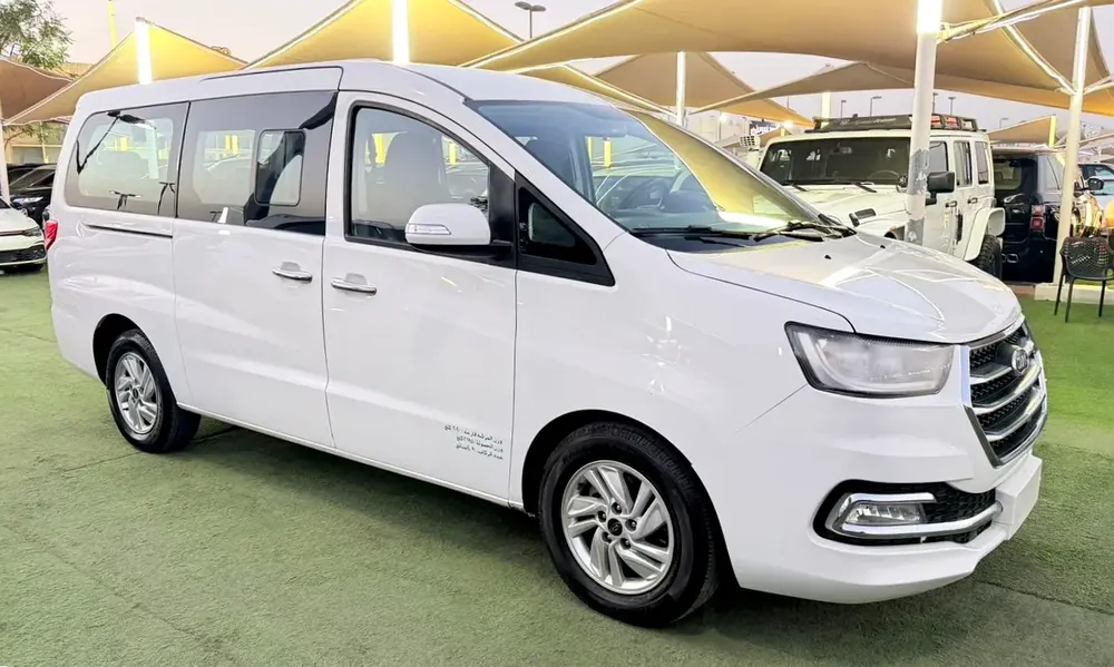 EXCELLENT DEAL for our JAC M4 Refine ( 2022 Model ) in White Color GCC Specs - Image 4