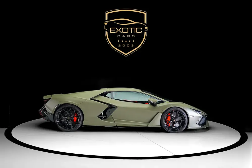 REVUELTO | VERDE TURBINE EXTERIOR | MATT CARBON INTERIOR | SERVICE TIL AUG 2027 - Image 4