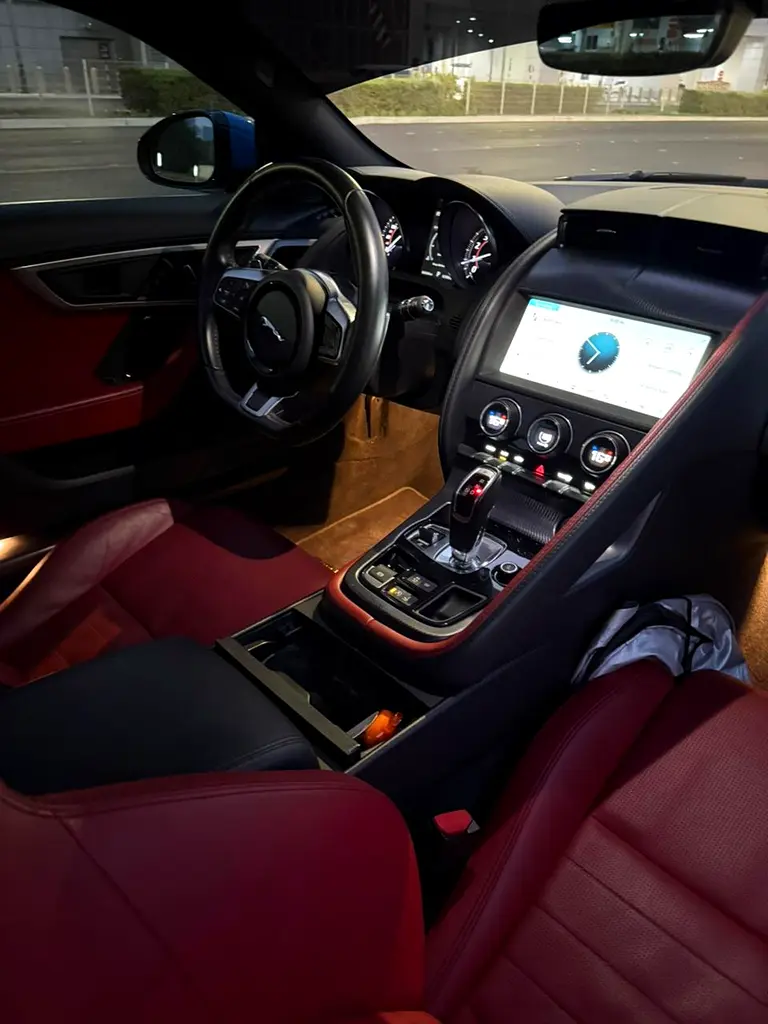2020 Jaguar F-Type P300 R-Dynamic with Full Service History - Image 11