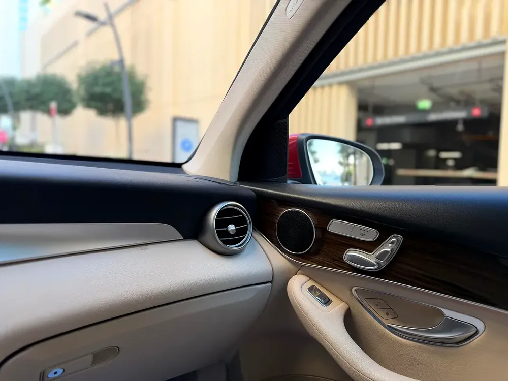 Mercedes-Benz GLC 300 | 2019 | IN GREAT CONDITION - Image 15