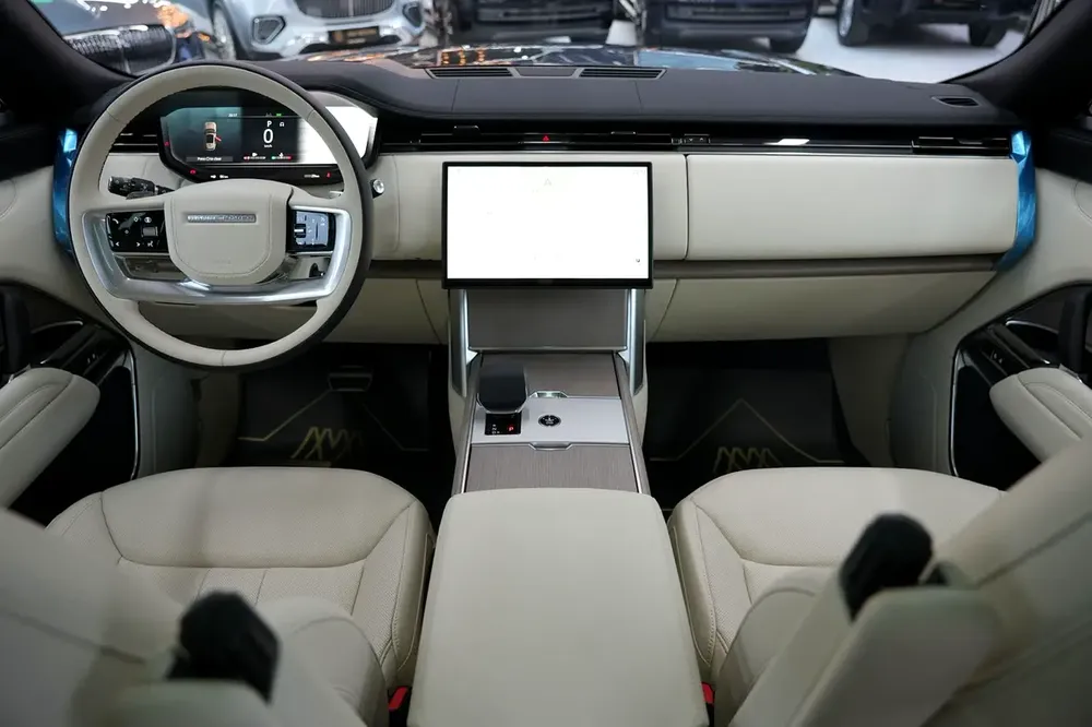 Range Rover Vogue HSE P400 | 2026 GCC 0km | Agency Warranty - Image 7