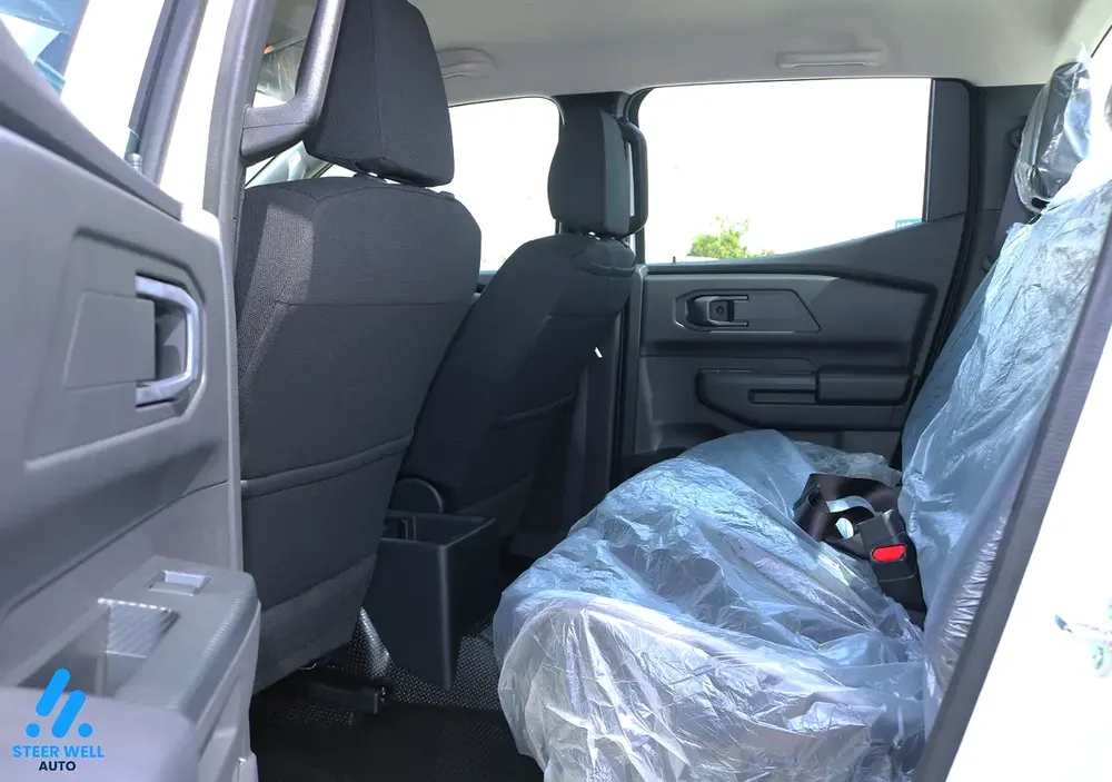 Mitsubishi L200 2.4L DIESEL D.CABIN 4X4 GL 5MT MID-LINE 2026 MODEL - Image 14