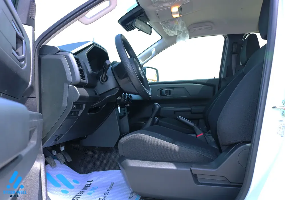 Mitsubishi L200 2.4L DIESEL D.CABIN 4X4 GL 5MT MID-LINE 2026 MODEL - Image 15