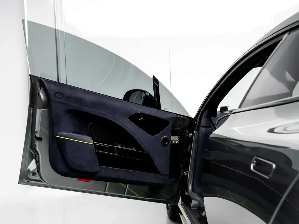 SUMMER STARTS NOW | EXCLUSIVE DEAL BY BLACKLINE, Aston Martin Rapide AMR, 1 of 210, Agency Warranty - Image 7