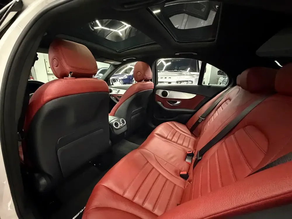 Mercedes-Benz C-Class C200 2019 | GCC Specs | Low Mileage | Pristine Condition - Image 17