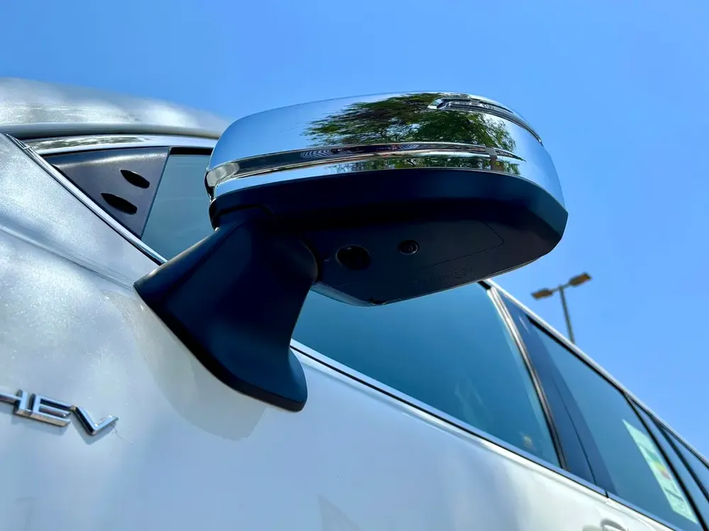 TOYOTA LAND CRUISER VX 3.5 HUBRID MODEL 2026 - Image 5