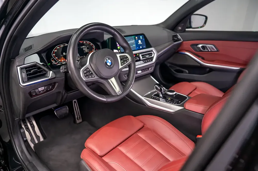 0% Down Payment Available • M-Sport • FDSH • BMW Warranty + Service Contract • GCC - Image 10