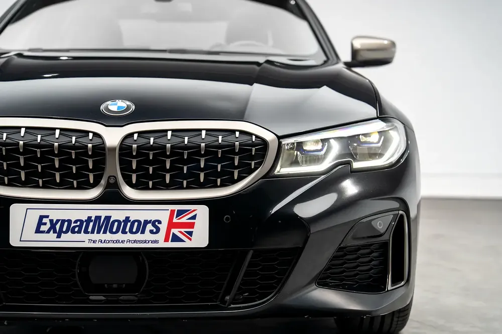 0% Down Payment Available • M-Sport • FDSH • BMW Warranty + Service Contract • GCC - Image 19
