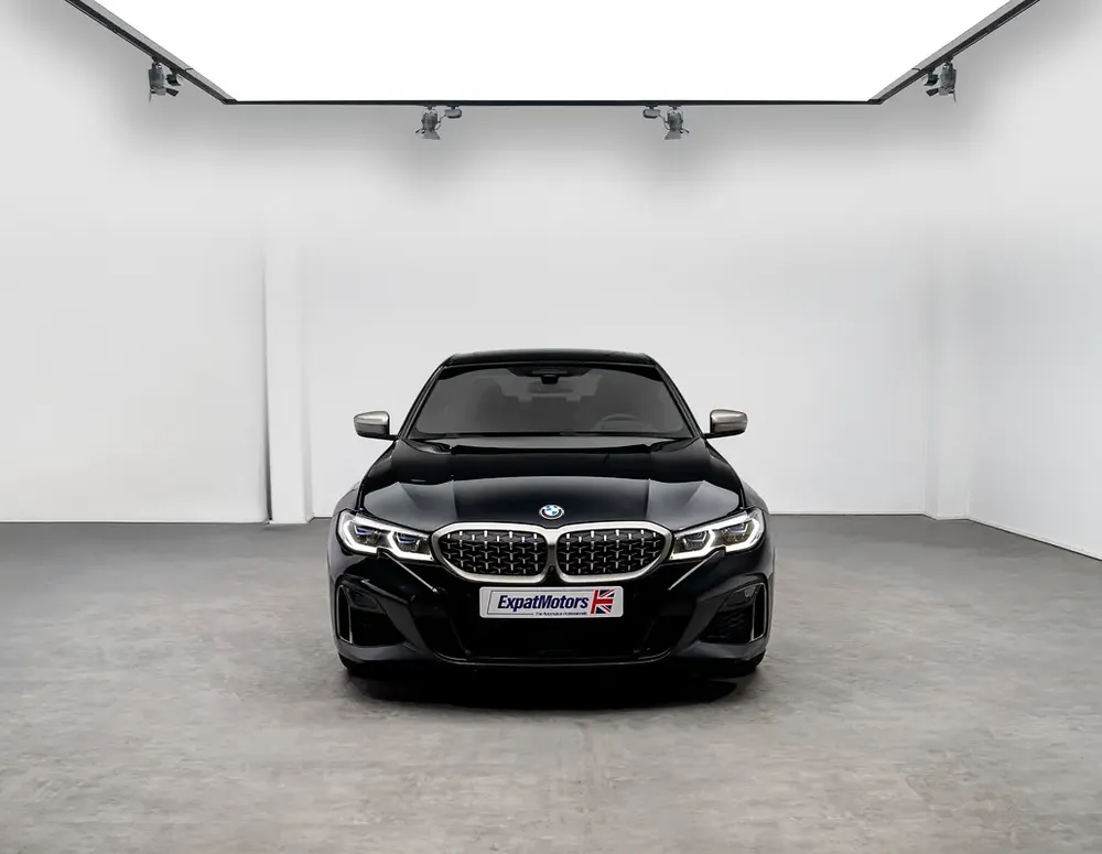 0% Down Payment Available • M-Sport • FDSH • BMW Warranty + Service Contract • GCC - Image 4