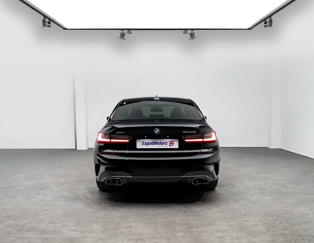 0% Down Payment Available • M-Sport • FDSH • BMW Warranty + Service Contract • GCC - Image 5