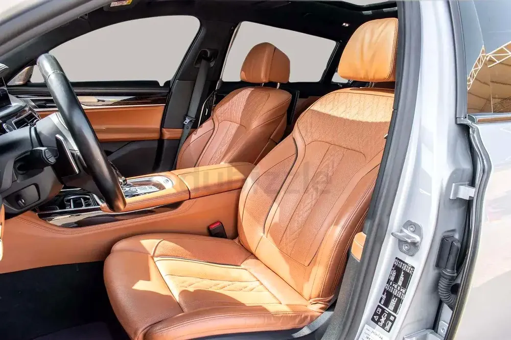 AED 1520/month | 2018 BMW 7-Series 750Li | GCC Specs | Ref#448476 - Image 12