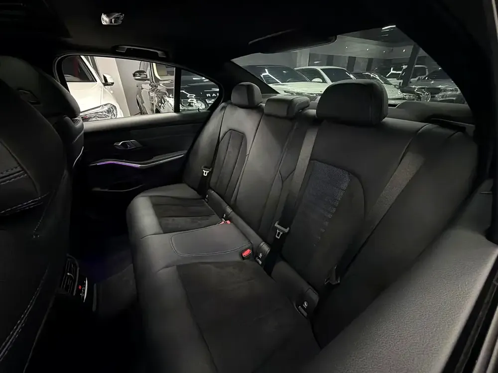 Black Edition | M-Sport | Full BMW Service History | Low Kms | Original Paint | GCC - Image 11