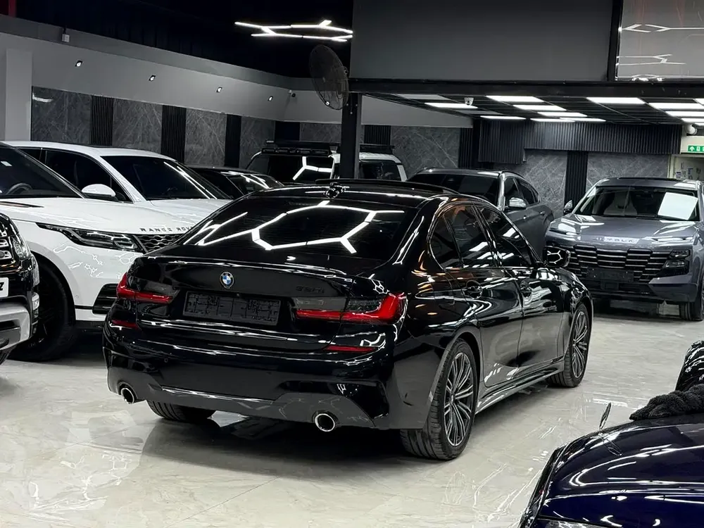 Black Edition | M-Sport | Full BMW Service History | Low Kms | Original Paint | GCC - Image 5