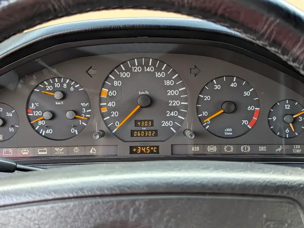 Mercedes-Benz SL 500, 1995, Japanese Specs - Classic Roadster! - Image 16