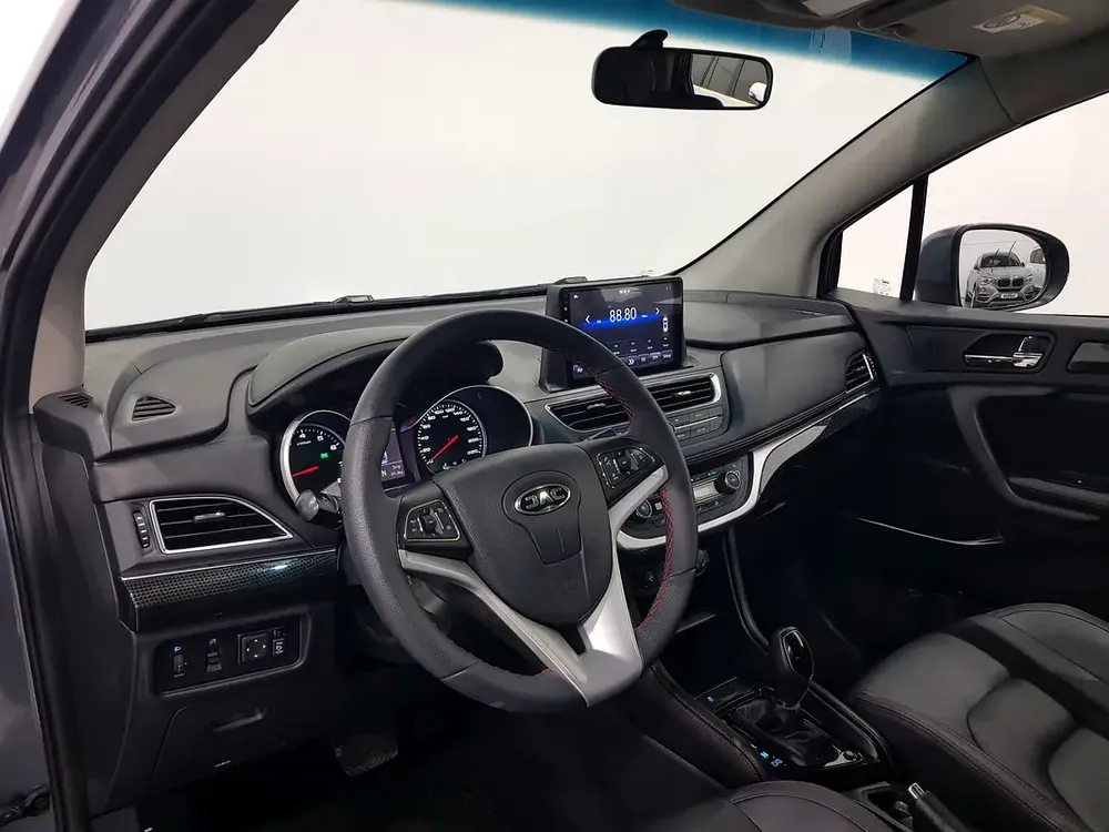 2023 GCC JAC S3 / Official dealer warranty - Image 9