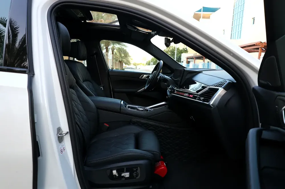 BMW X6-XDrive40i-2024-47000KM-GCC SPECS-UNDER WARRANTY  SERVICE-EXCELLENT CONDITION - Image 16