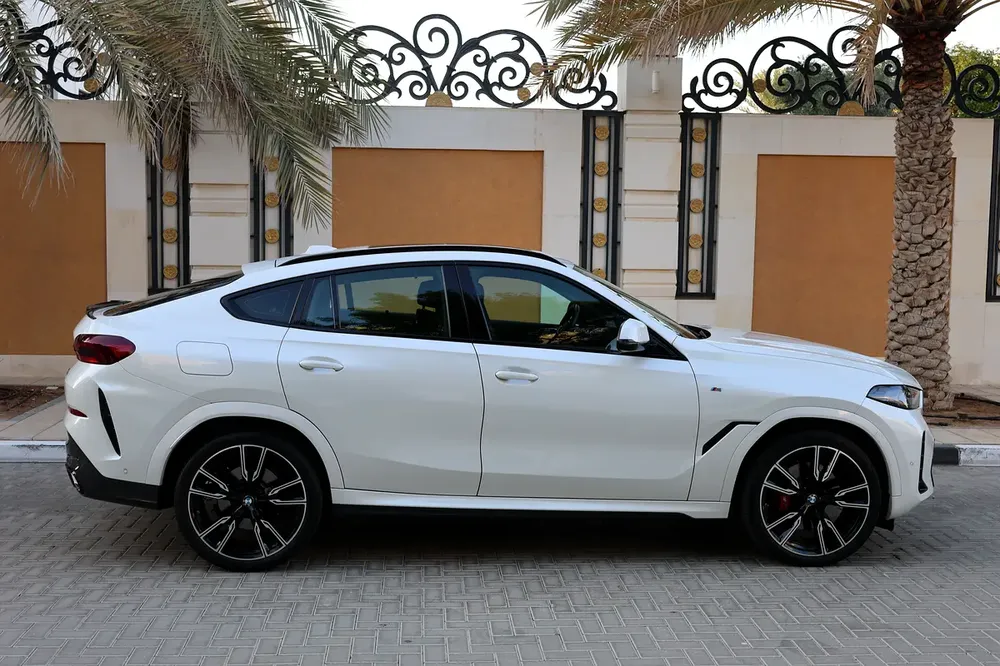 BMW X6-XDrive40i-2024-47000KM-GCC SPECS-UNDER WARRANTY  SERVICE-EXCELLENT CONDITION - Image 7