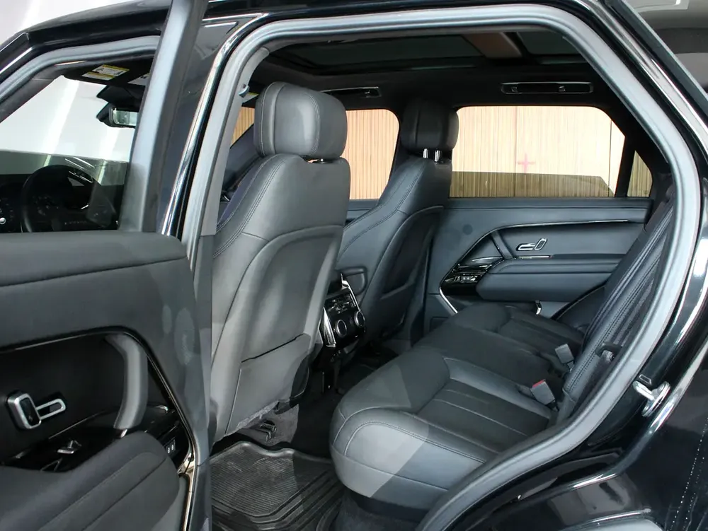 2023 - Range Rover Sport SE - With warranty - Image 11
